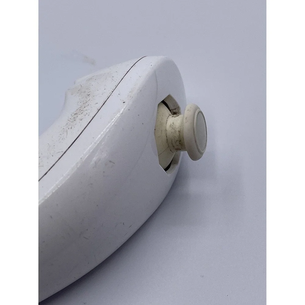 Nintendo Wii Official Authentic OEM White Nunchuck‎ Controller RVL-004 Tested